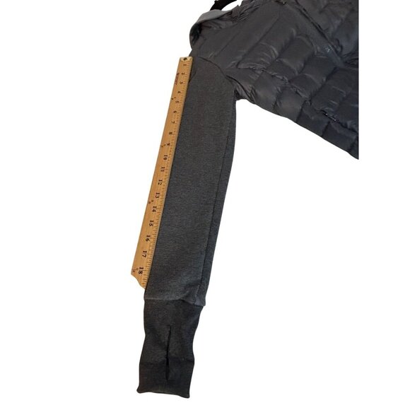 Athleta Womens XXS Gray Hooded Puffer Jacket Knit Sleeves & Asymmetrical Zipper - Picture 8 of 11